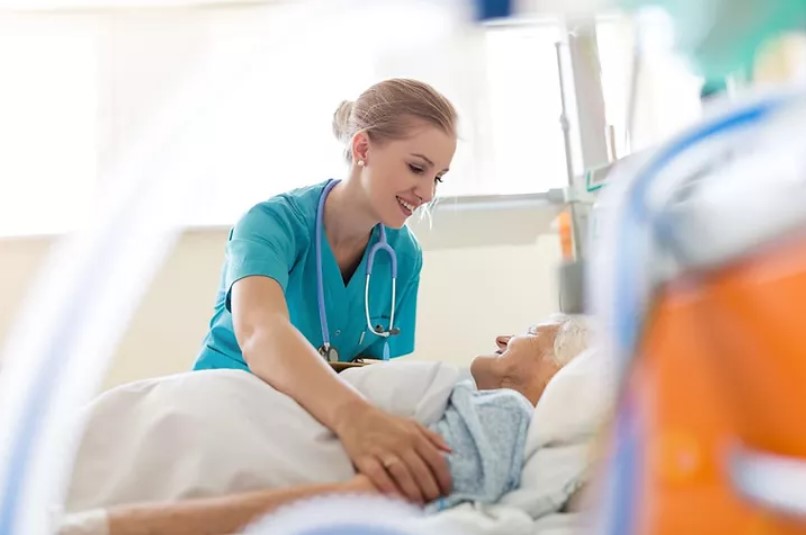 Hospitals Vs. Hospice: Which Is Better? Hospitals Vs. Hospice: Which Is Better?
